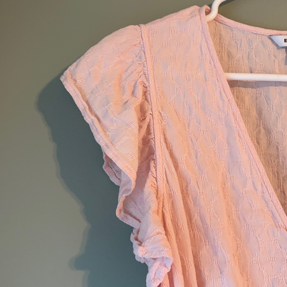 Express Light Pink Ruffle Top - Picture 4 of 4